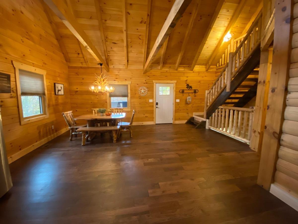 Pine Creek Cabins & Camping Resort South Bloomingville Екстериор снимка