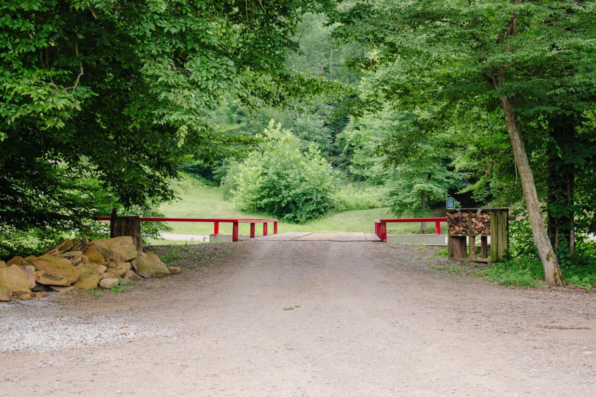 Pine Creek Cabins & Camping Resort South Bloomingville Екстериор снимка