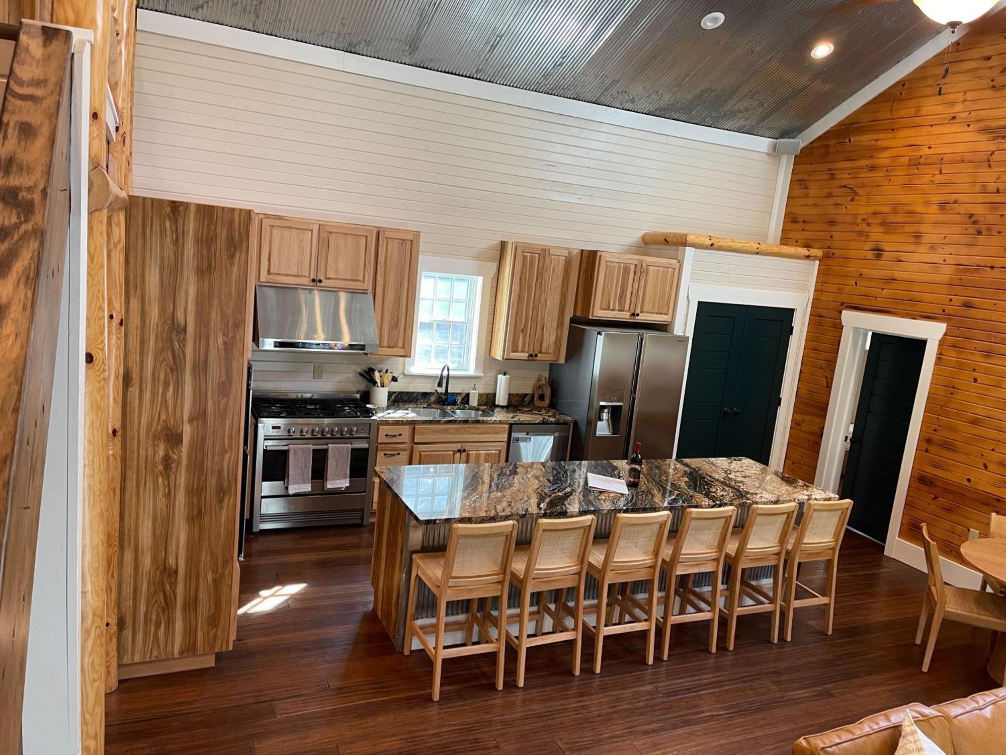 Pine Creek Cabins & Camping Resort South Bloomingville Екстериор снимка