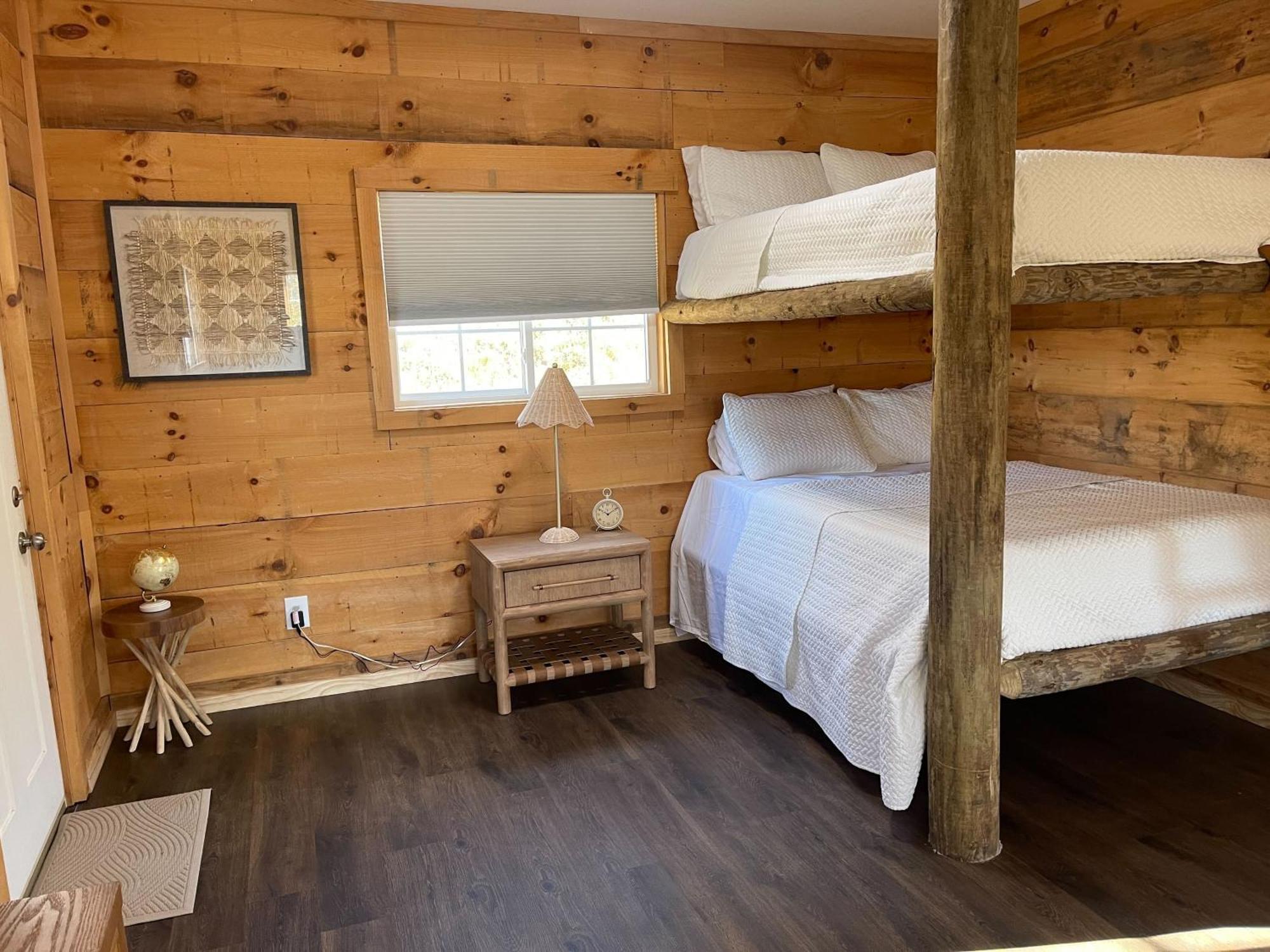 Pine Creek Cabins & Camping Resort South Bloomingville Екстериор снимка